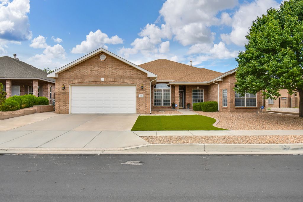 4515 Martinsburg Rd NW, Albuquerque, NM 87120