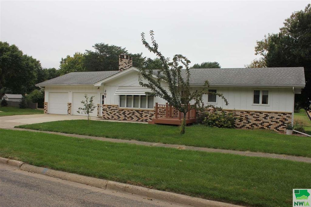 208 Elm St, Ireton, IA 51027 Trulia