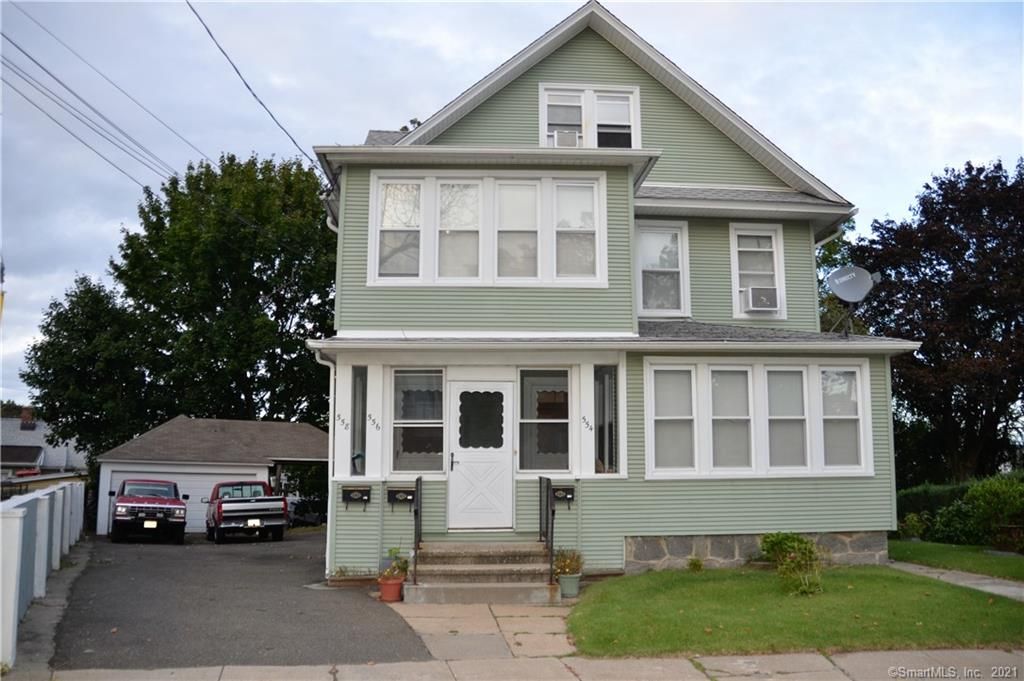 554-556 N Ridgefield Ave, Bridgeport, CT 06610