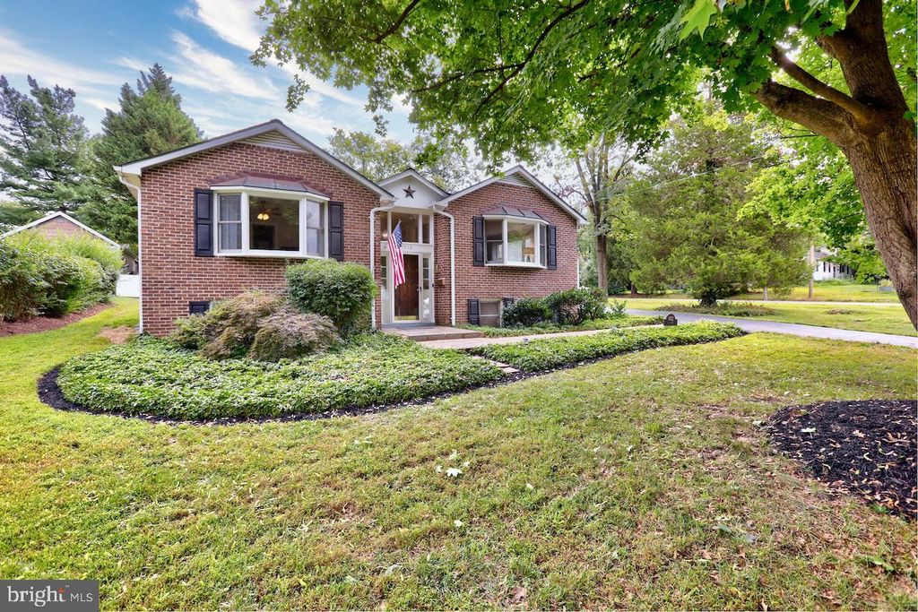 1012 Van Buren St, Herndon, VA 20170 Trulia