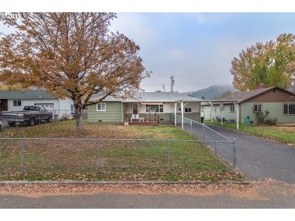 3043 Vine St, Roseburg, OR 97470 Trulia