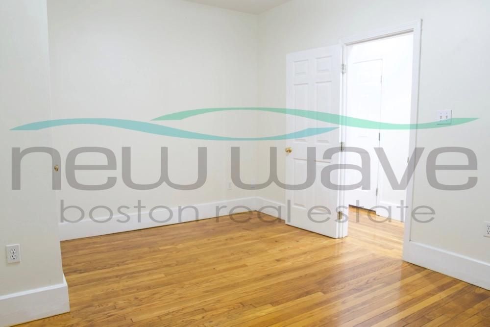 9 Worcester St #1, Boston, MA 02118