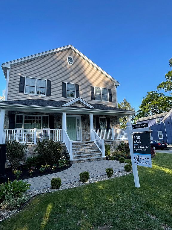 20 Eaton St, Reading, MA 01867