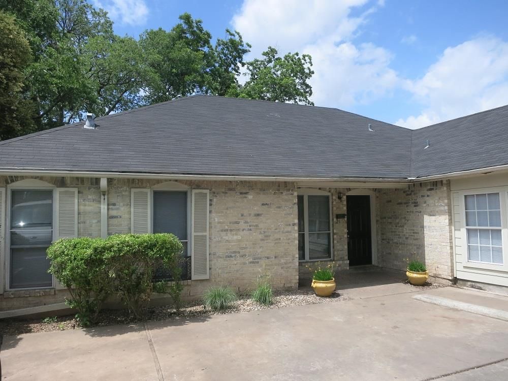 1501 W  Martin Luther Xing, Austin, TX 78705