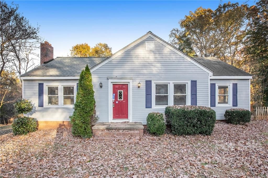 2657 S Point Rd, Belmont, NC 28012
