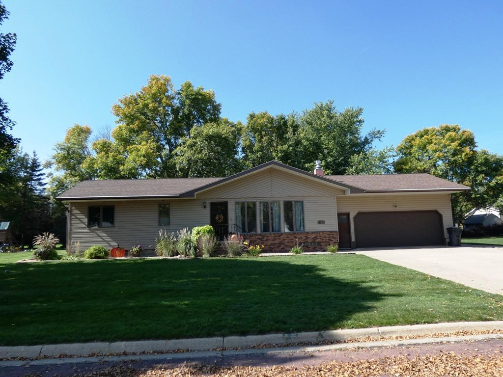 3146 Tamarack Ave, Slayton, MN 56172 Trulia