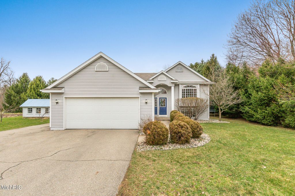 6435 Cascade Rd SE, Grand Rapids, MI 49546 Trulia