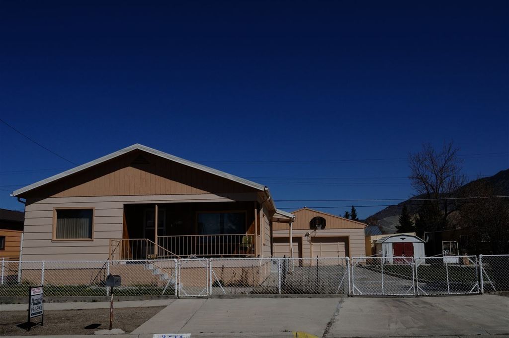 2511 Elm St, Butte, MT 59701
