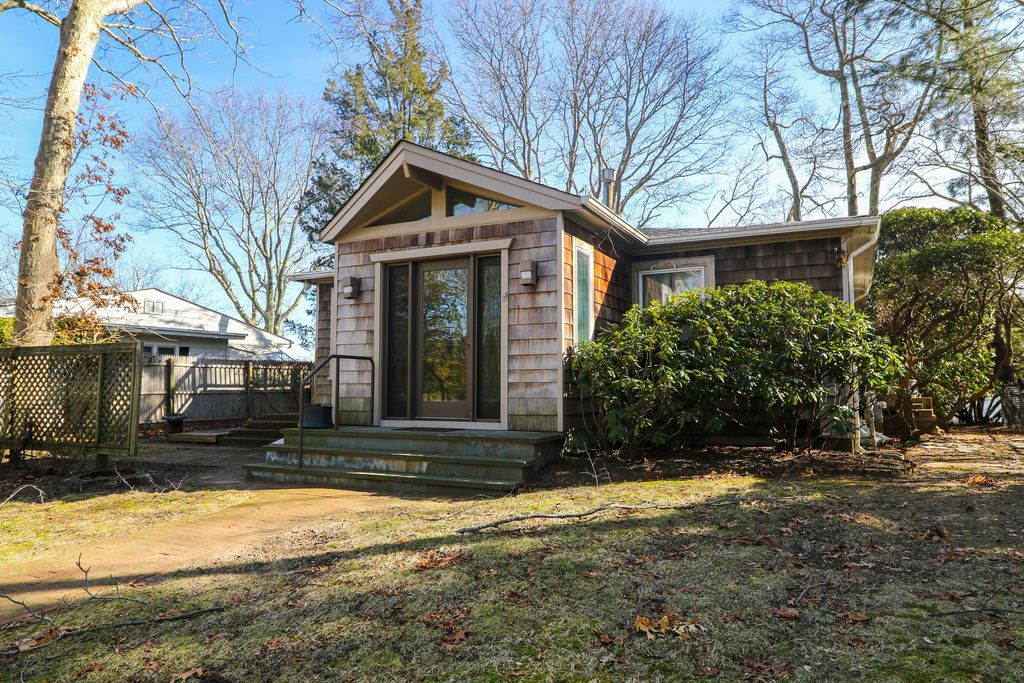 220 Redwood Rd, Sag Harbor, NY 11963 Trulia