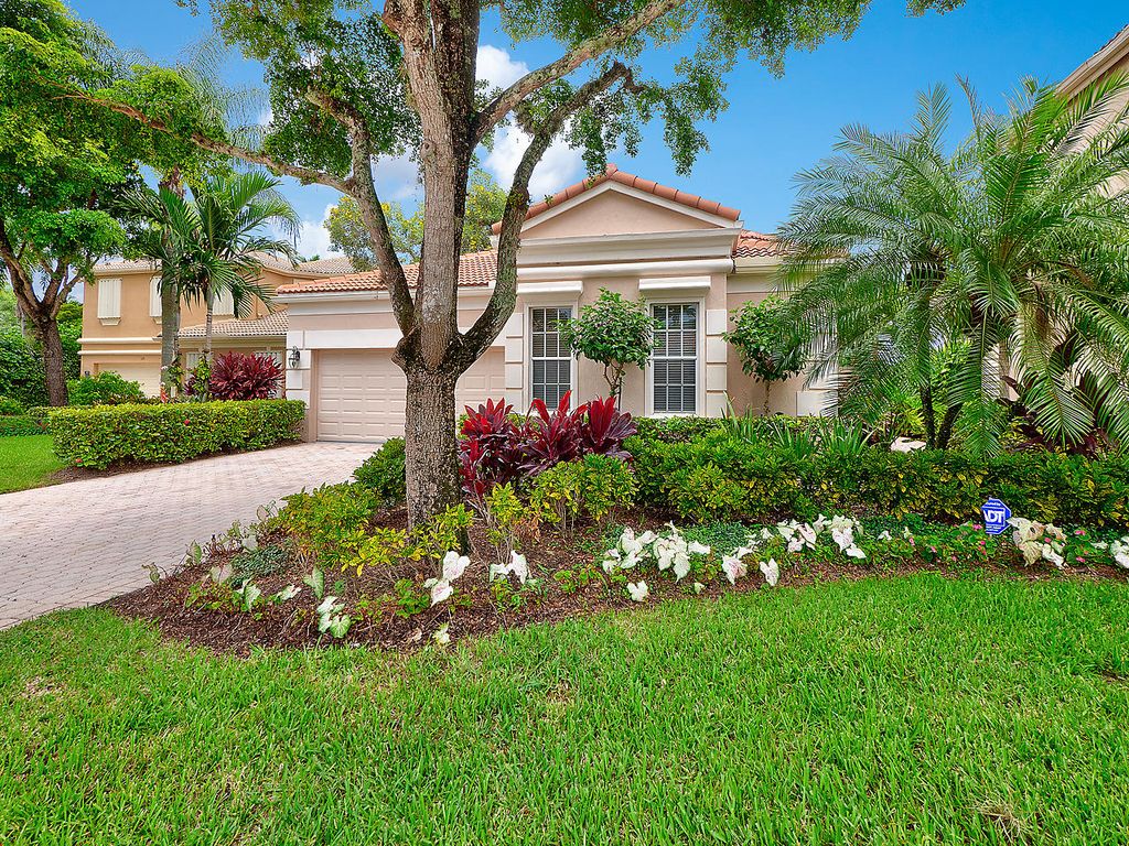 124 Sunset Cove Ln, Palm Beach Gardens, FL 33418
