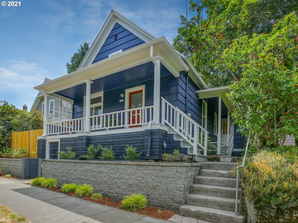 2922 SE Salmon St, Portland, OR 97214