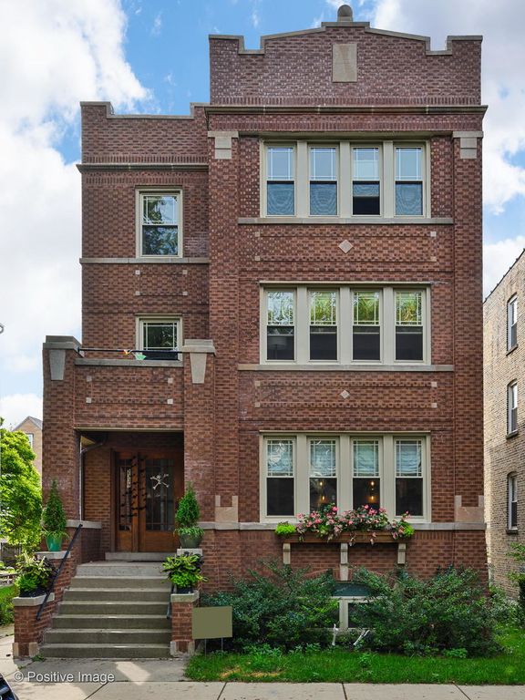 2339 W Medill Ave #1, Chicago, IL 60647
