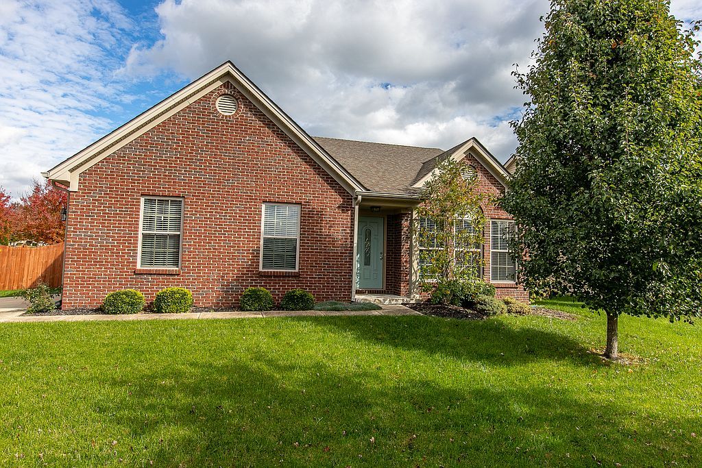 961 Sugarbush Trl, Lexington, KY 40509