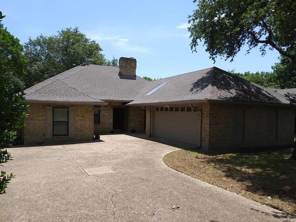 614 Glenview Cir, Garland, TX 75040