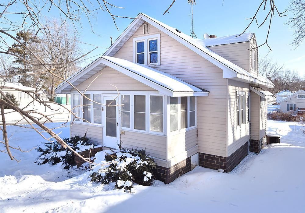 203 9th Ave SW, Faribault, MN 55021 Trulia
