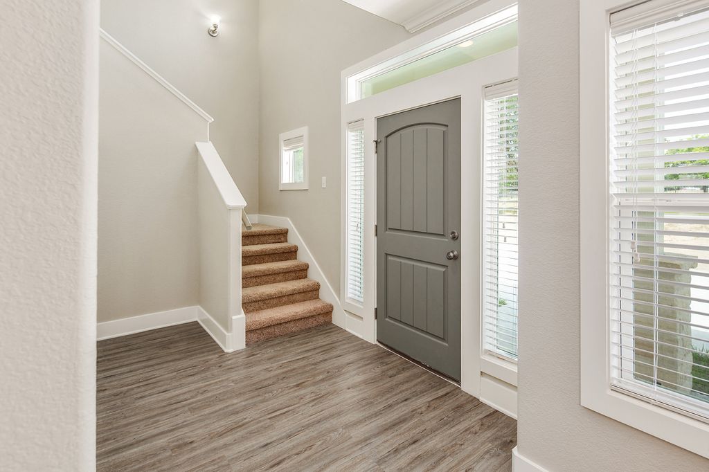 1410 Holleman Dr, College Station, TX 77840
