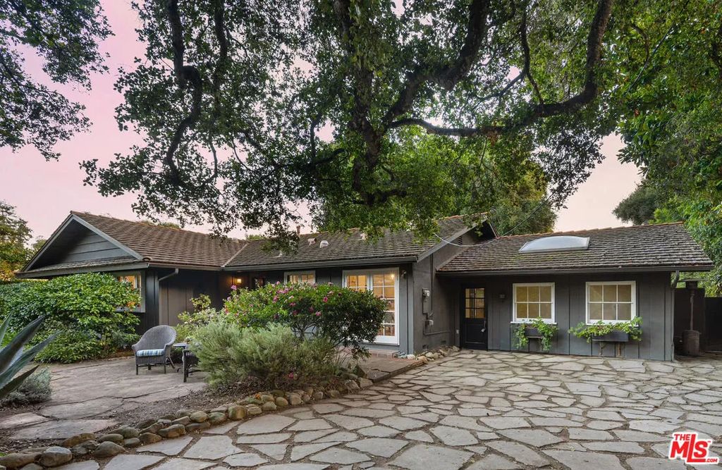1557 Miramar Ln, Santa Barbara, CA 93108