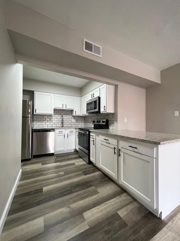 Oakwood Apartments Kirkwood, MO Trulia