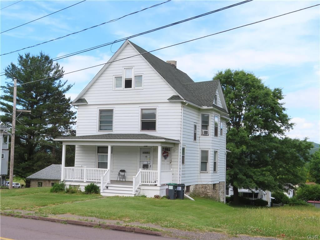 1296 Main St, Jenkins Township, PA 18640 Studio SingleFamily Home