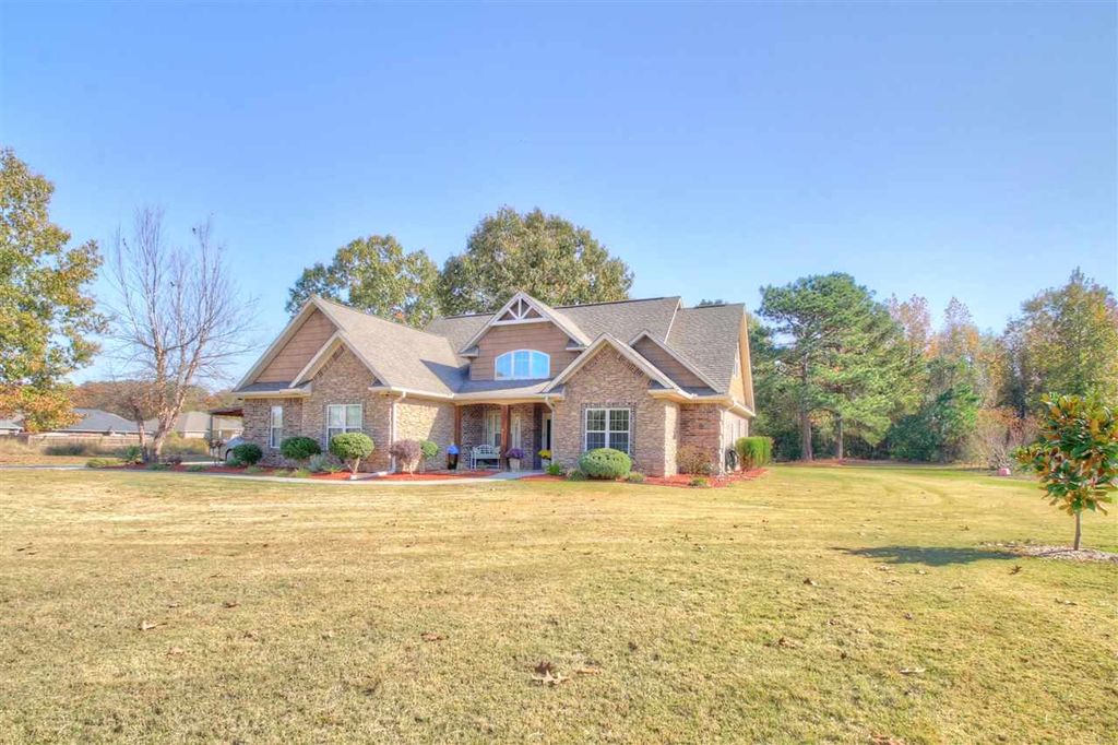 6902 Buchanan Loop Rd, Texarkana, TX 75501