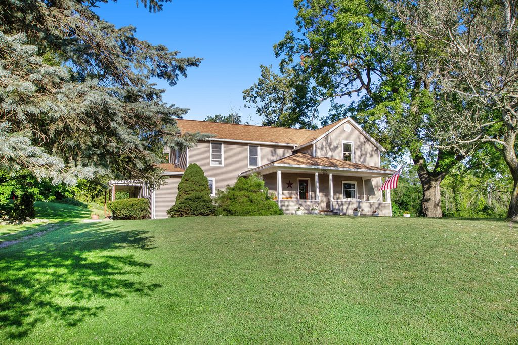 5900 Springbrook Rd, Horton, MI 49246