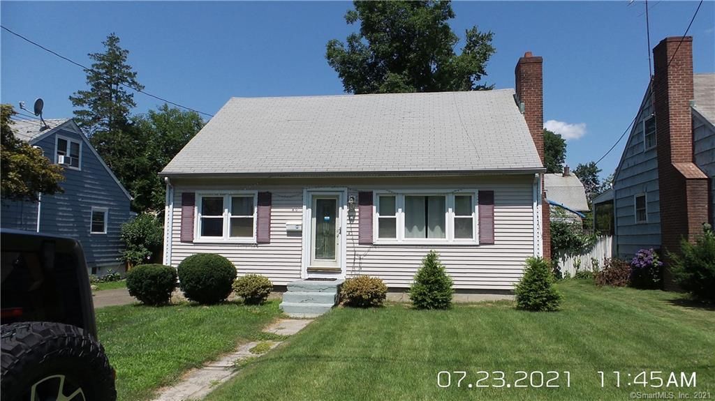 40 Lorraine St, Bridgeport, CT 06604
