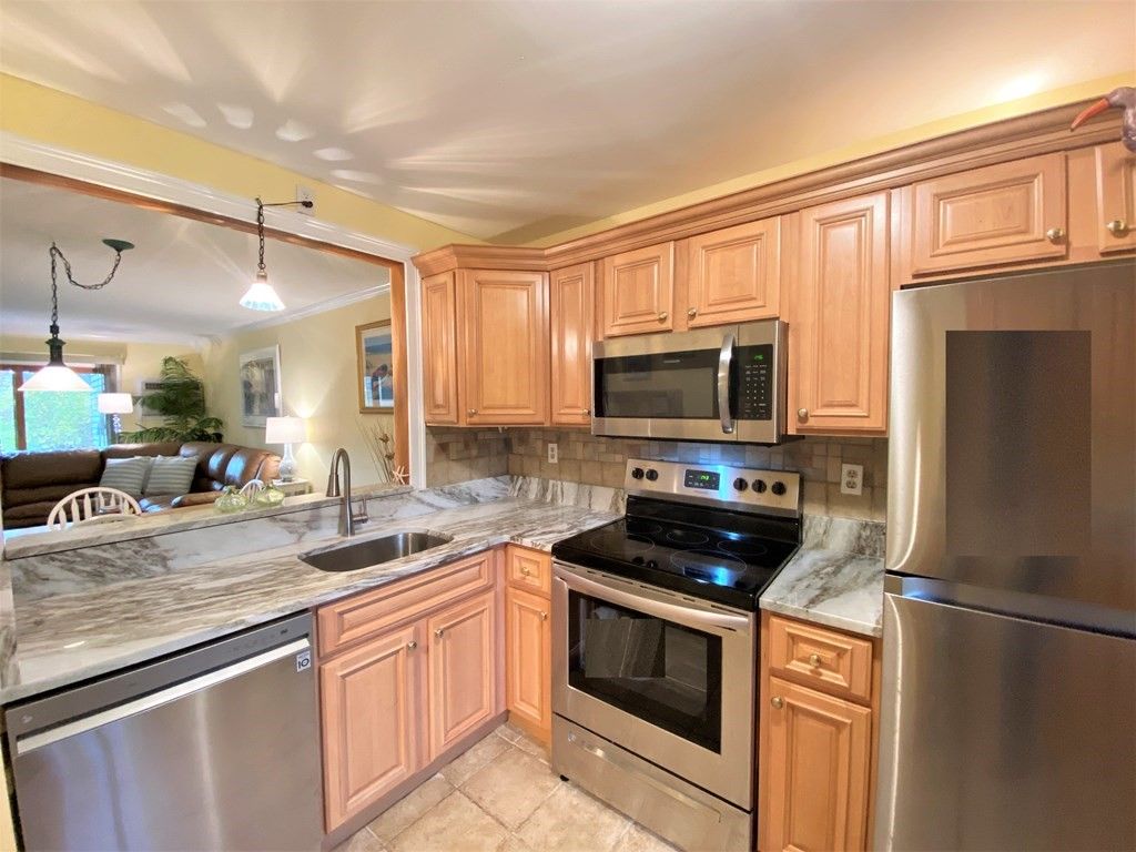 42 Eaton Ln #42, Brewster, MA 02631