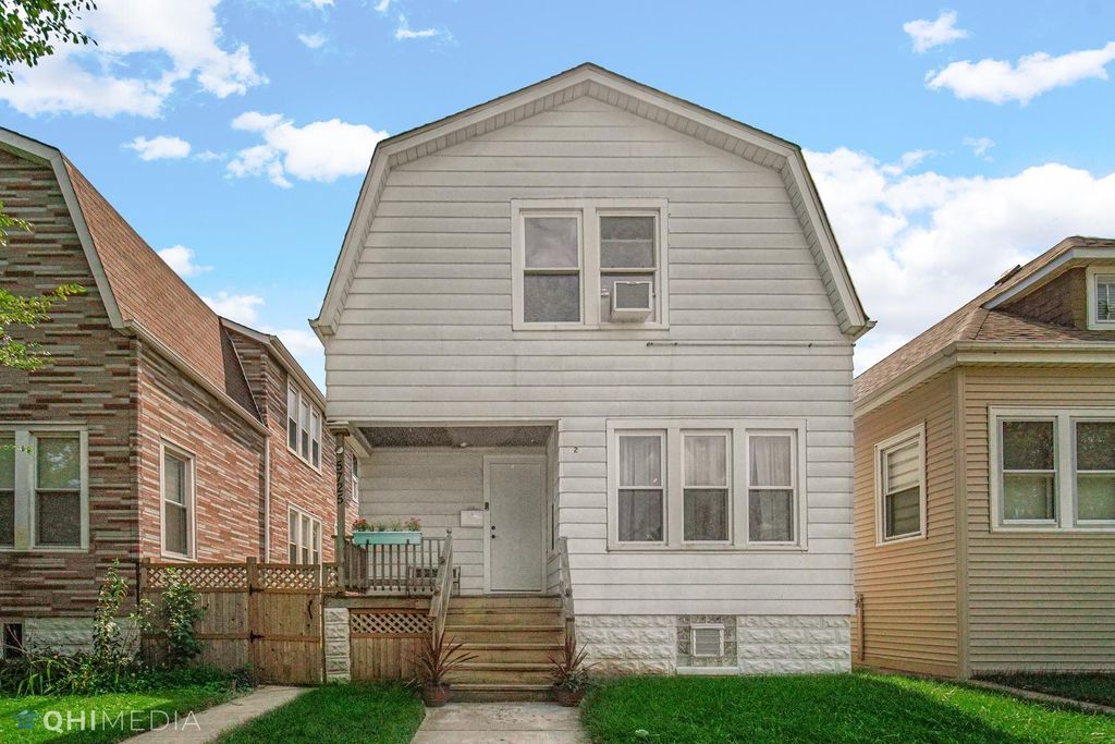 5725 W Giddings St, Chicago, IL 60630