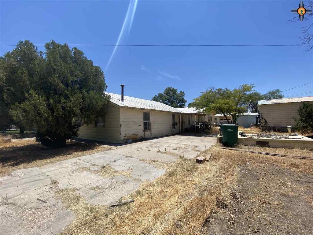 519 W Texas St, Hobbs, NM 3 Bed, 1 Bath SingleFamily