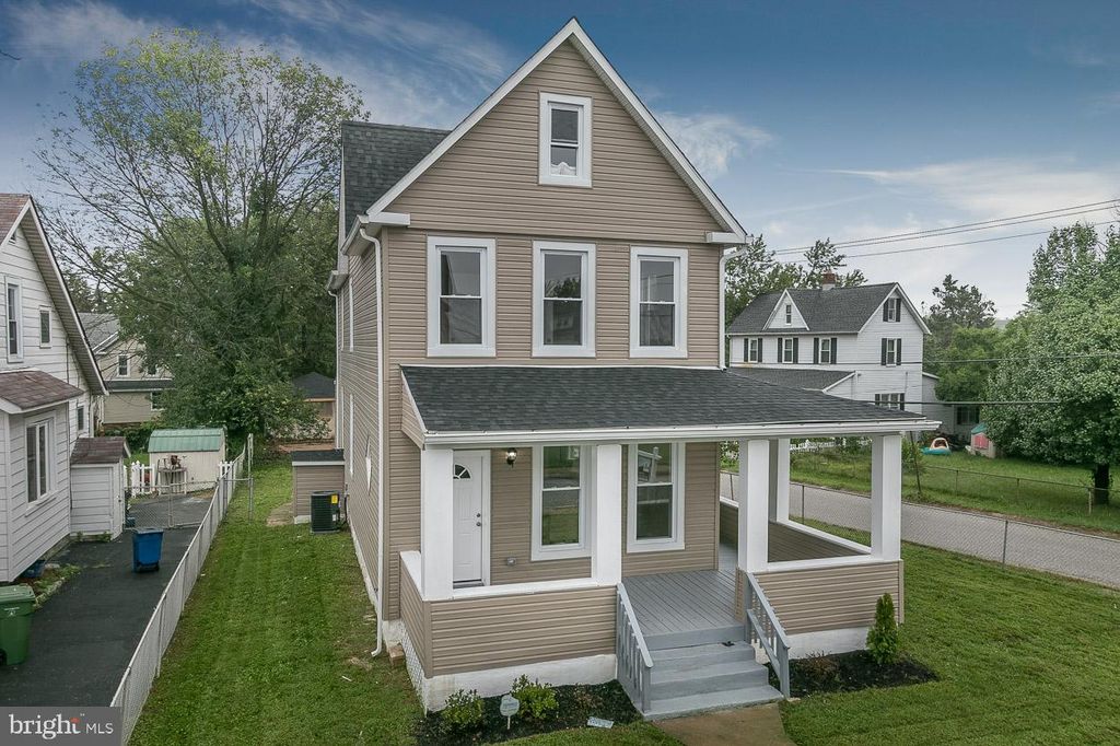 4308 Powell Ave, Baltimore, MD - 4 Bed, 3 Bath Single-Family Home - 38