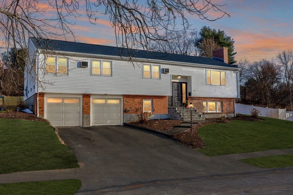 16 Delaware Ave, Danvers, MA 01923