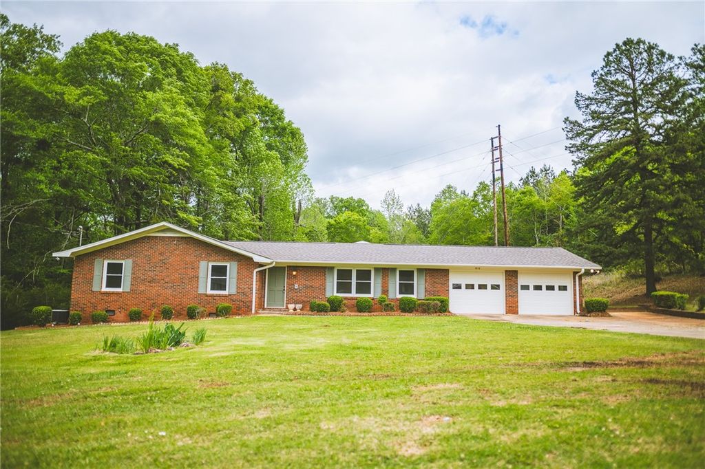 1312 Crawford Rd, Opelika, AL 36804 SingleFamily Home for Sale MLS