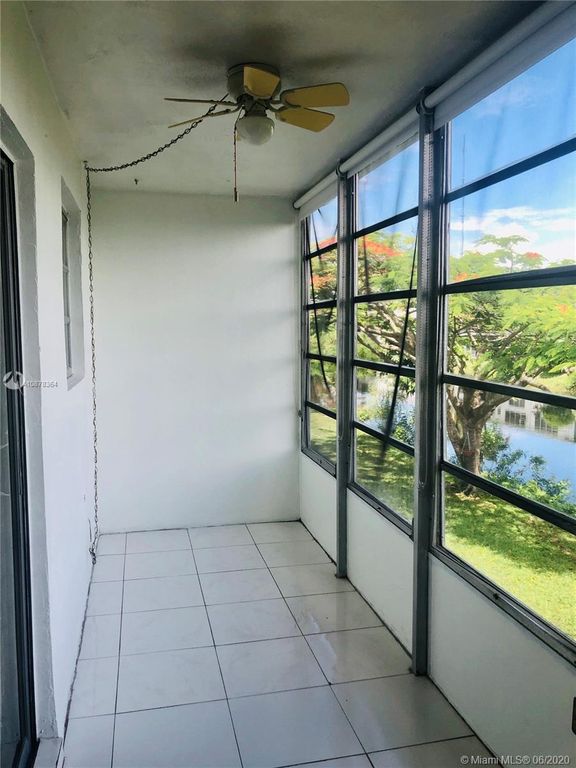 165 NE 203rd Ter #C-20, Miami, FL 33179