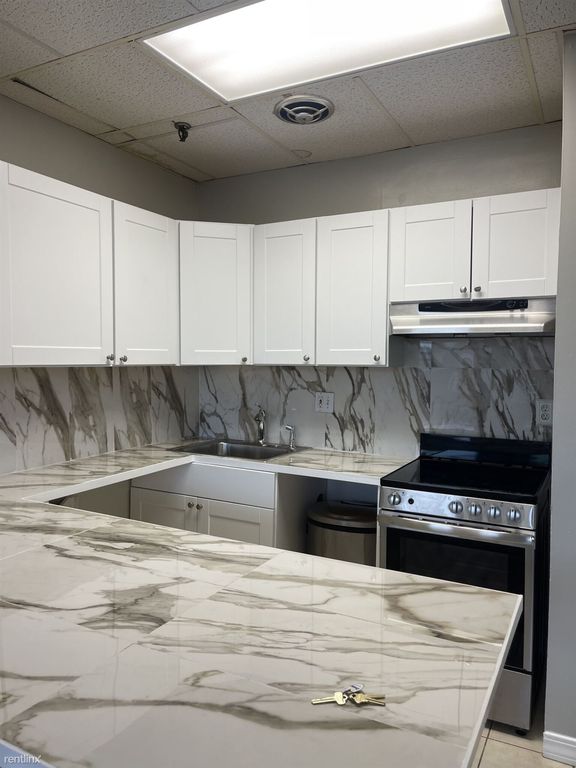 879 Beacon St #41, Boston, MA 02215