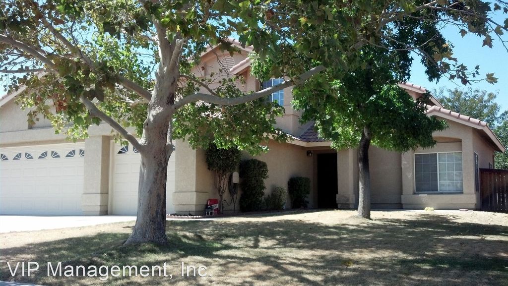 12740 Palo Alto Dr, Victorville, CA 92392