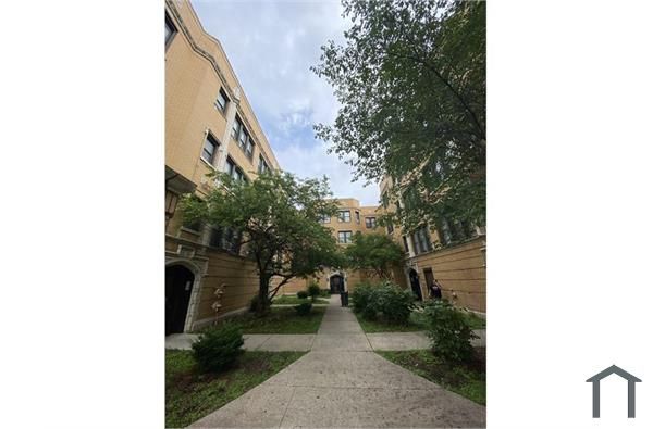 4902 W Jackson Blvd, Chicago, IL 60644
