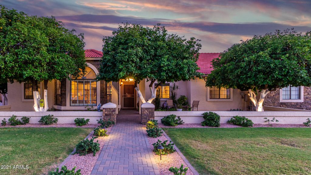 3865 E Farmdale Ave, Mesa, AZ 85206