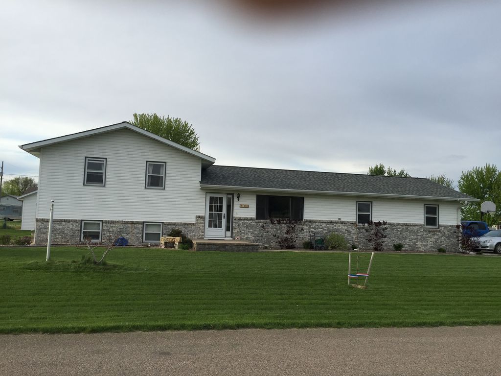 706 Lincoln Ave, Shelton, NE 68876 Trulia