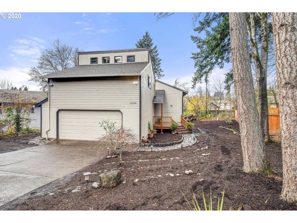 12245 SW Taylor Ct, Portland, OR 97225