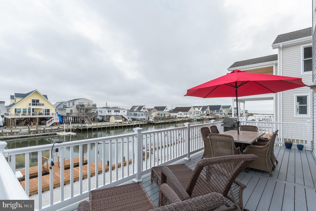 71 Little Egg Harbor Blvd, Tuckerton, NJ 5 Bed, 3 Bath 42 Photos