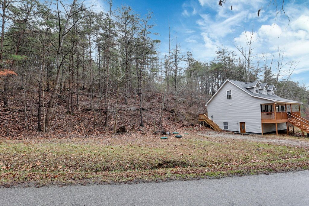 895 Kato Ln, Sugar Grove, OH 43155 Trulia