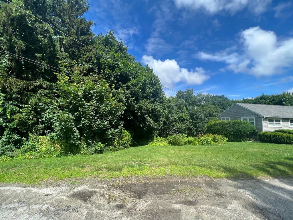 42 Viele Ave, Worcester, MA 01605 Trulia