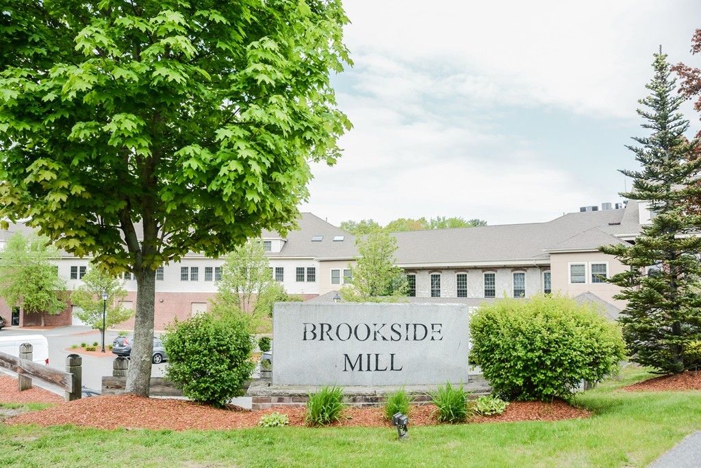 12 Brookside Rd #29, Westford, MA 01886
