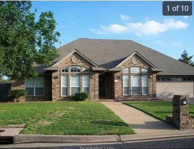 608 Benchmark Dr, College Station, TX 77845