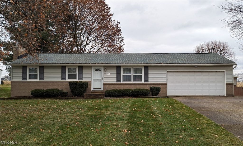 3511 Kalurah St NE, Canton, OH 44721