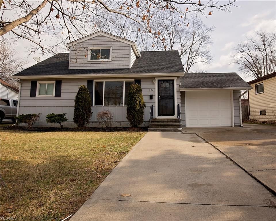 753 Abbe Rd N, Elyria, OH 4 Bed, 2 Bath SingleFamily Home 27