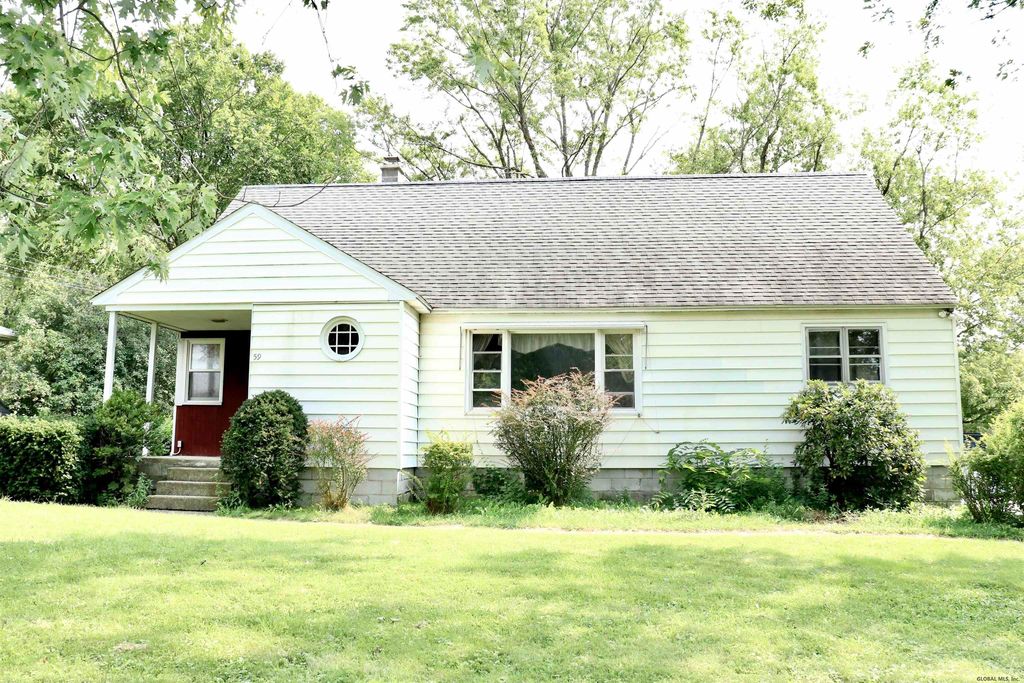 59 Phillips Rd, Rensselaer, NY 12144