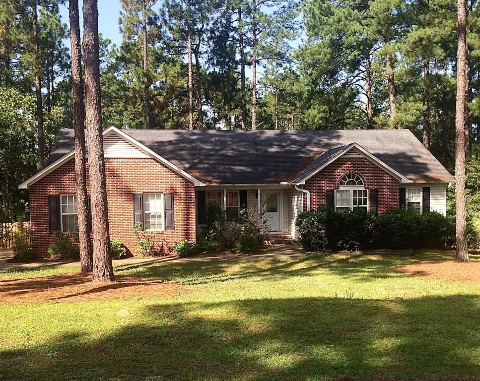 1715 Longleaf Dr E, Pinehurst, NC 28374 Trulia