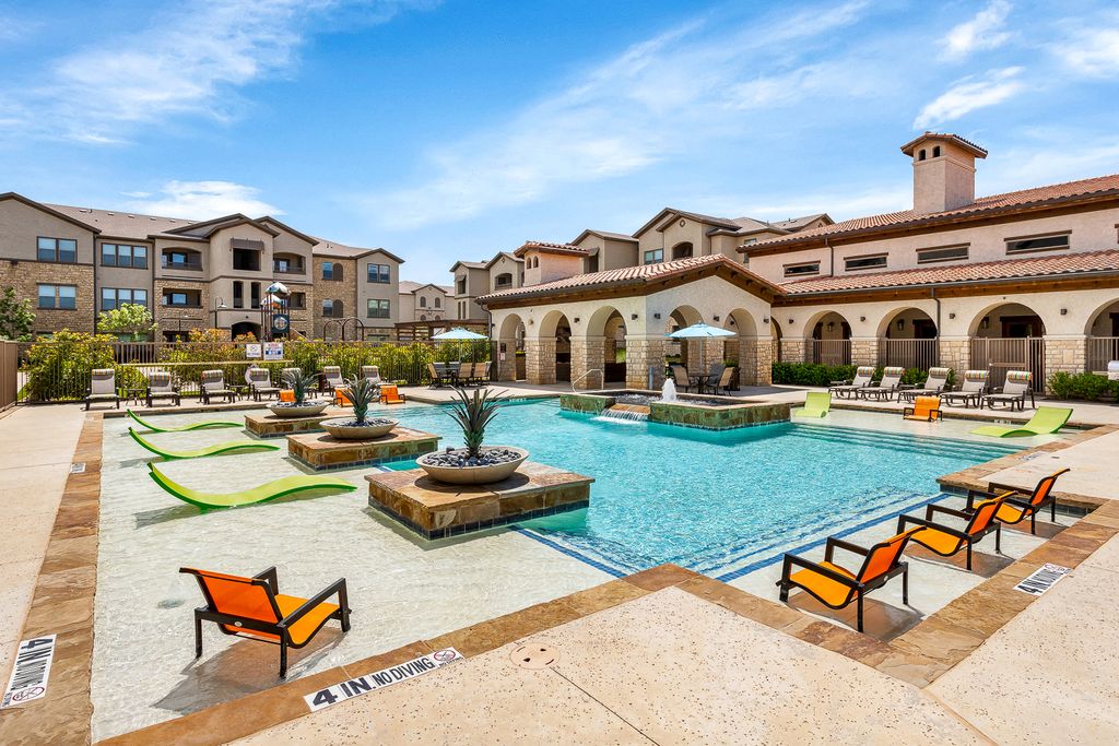 6310 S State Highway 360, Grand Prairie, TX 75052