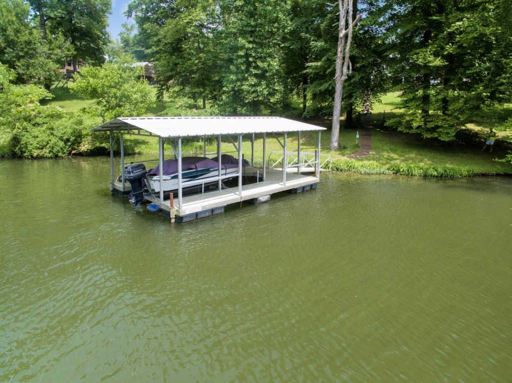 550 Indian Lake Rd, Hendersonville, TN 4 Bed, 3 Bath SingleFamily